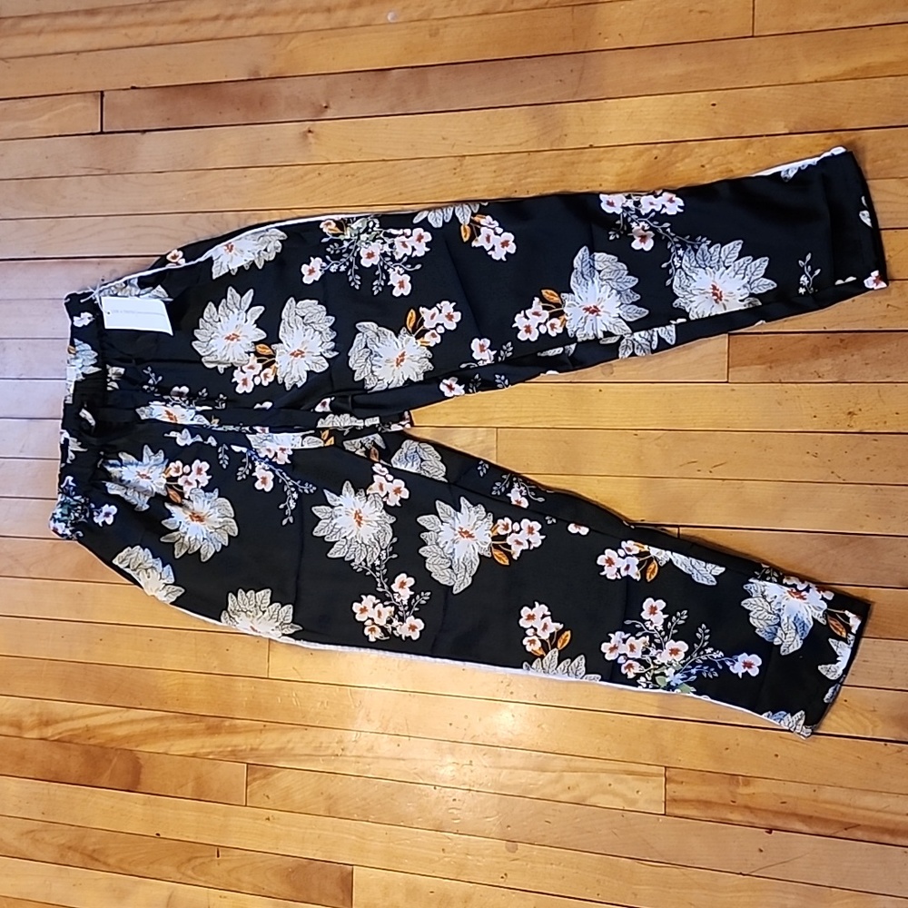Live 4 Truths women's floral stretch tie pants size small
